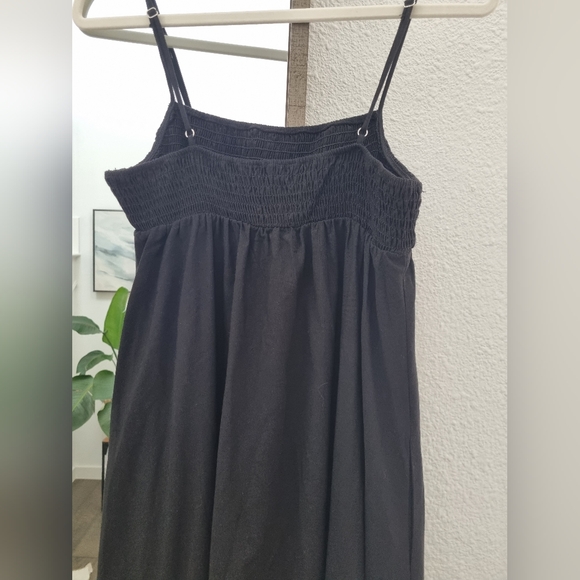 Dress - Picture 2 of 6